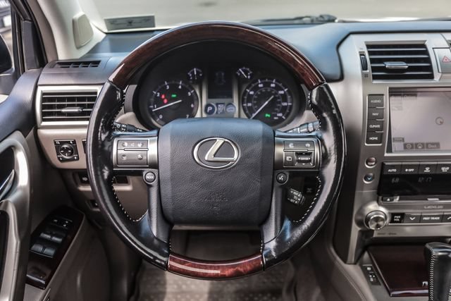 Used 2018 Lexus GX 460 Premium AWD/4WD image 40