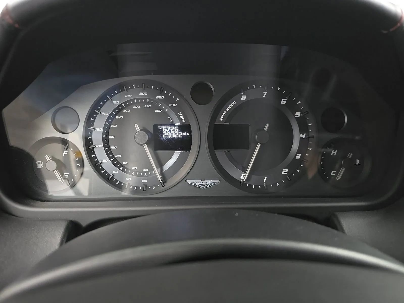 Used 2016 Aston Martin V8 Vantage GT RWD image 10