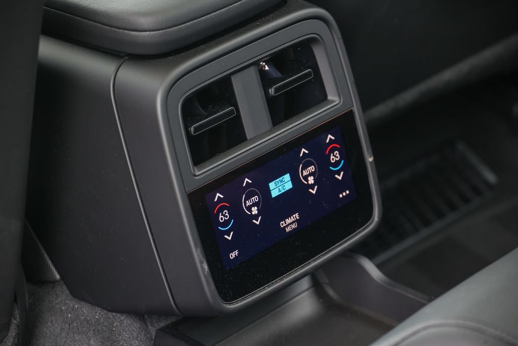 Certified 2026 Porsche Taycan AWD/4WD image 45