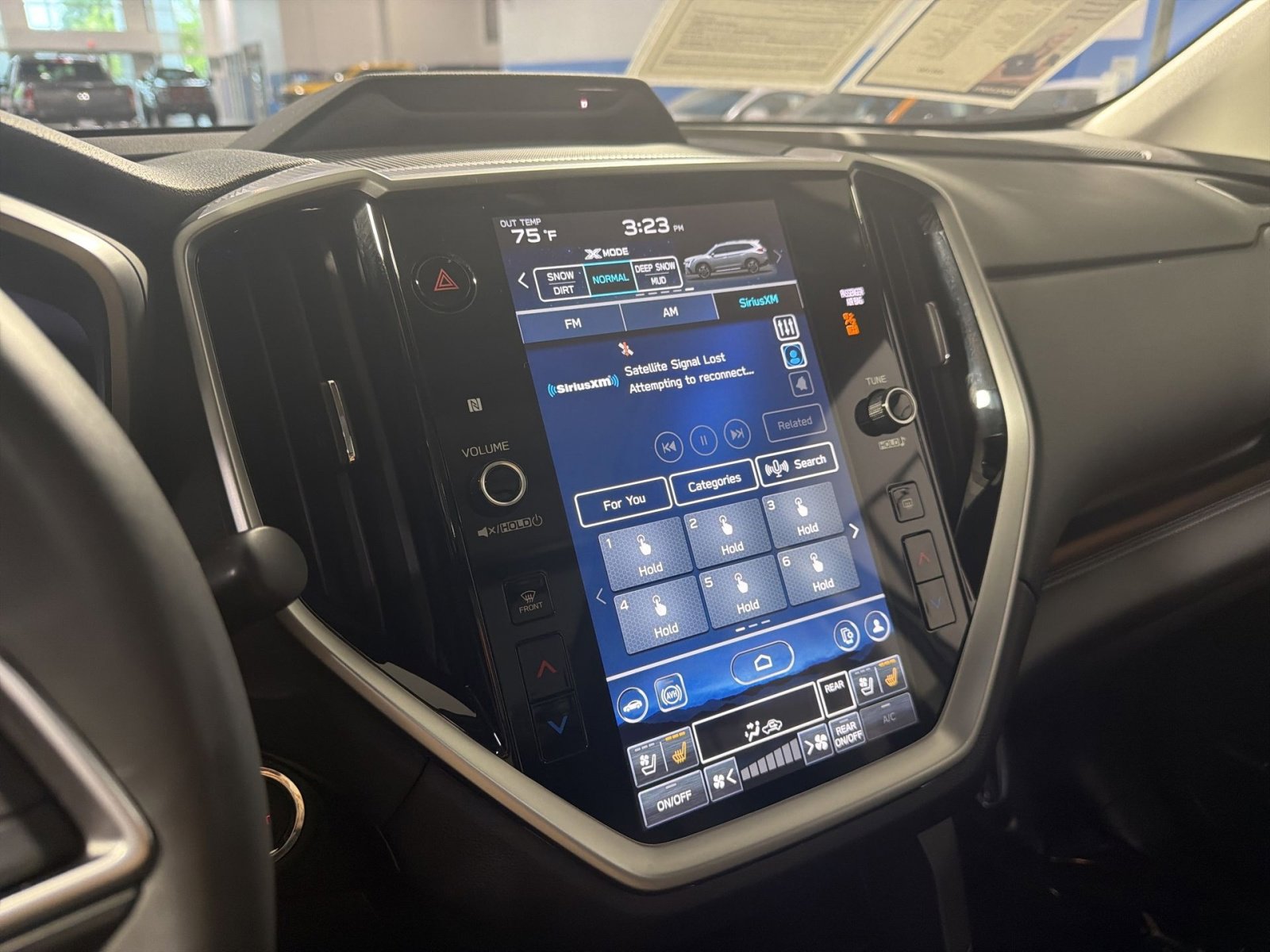 Used 2023 Subaru Ascent Touring AWD/4WD image 39