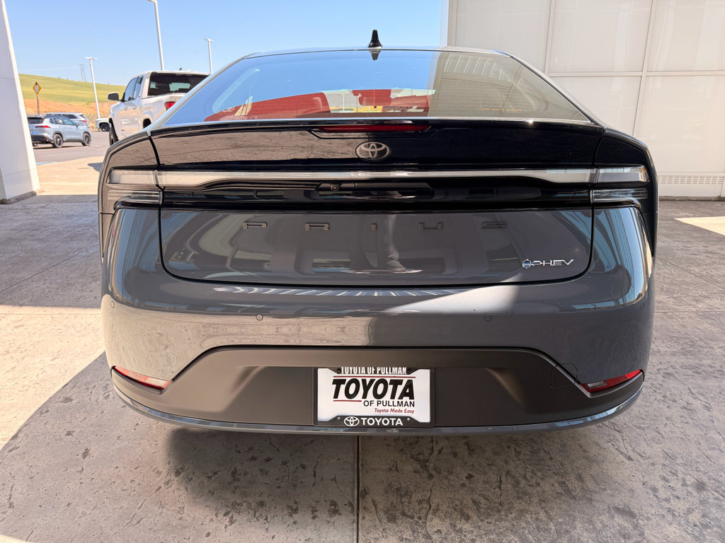 New 2026 Toyota Prius Plug-In Hybrid FWD image 7