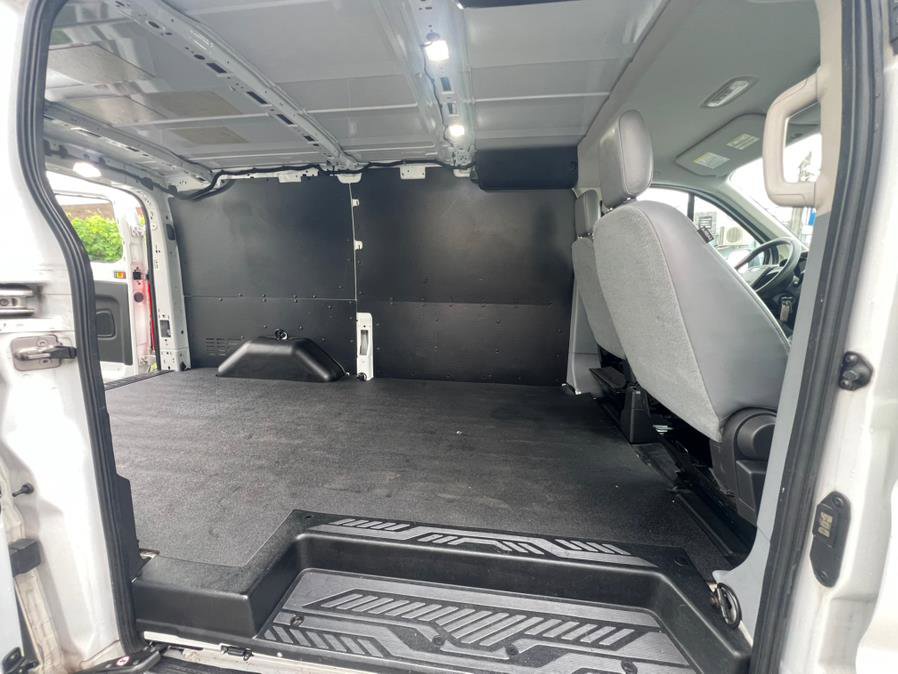 Used 2018 Ford Transit 250 130 Low Roof image 13