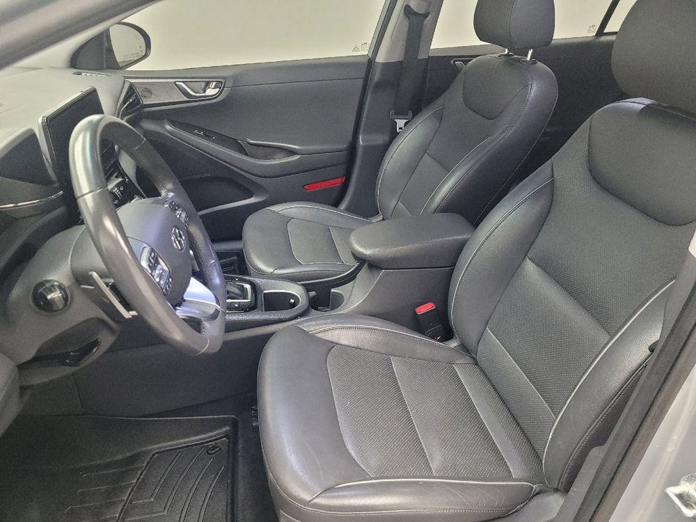 Used 2020 Hyundai Ioniq Limited image 17