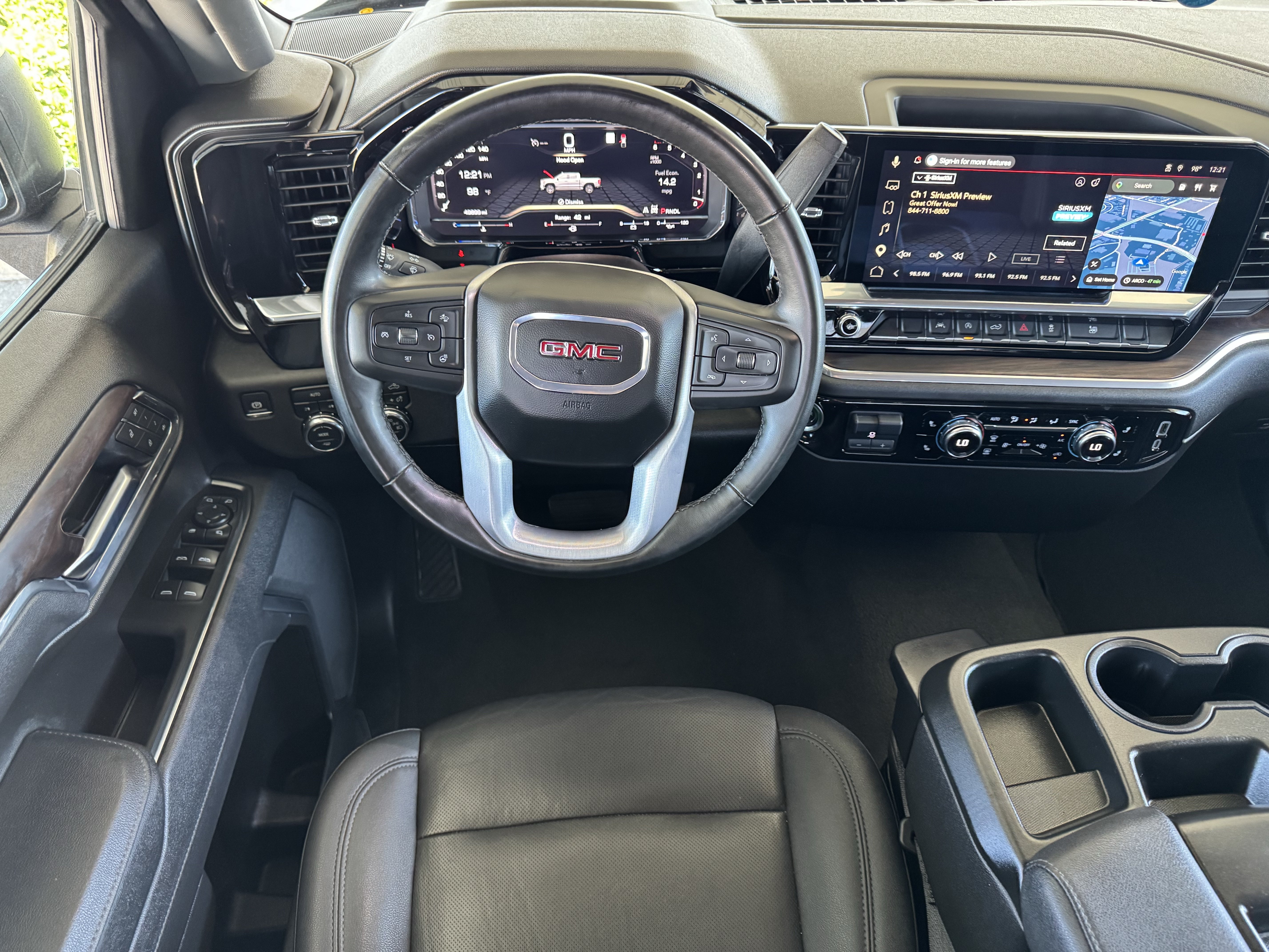 Certified 2025 GMC Sierra 1500 SLT AWD/4WD image 18