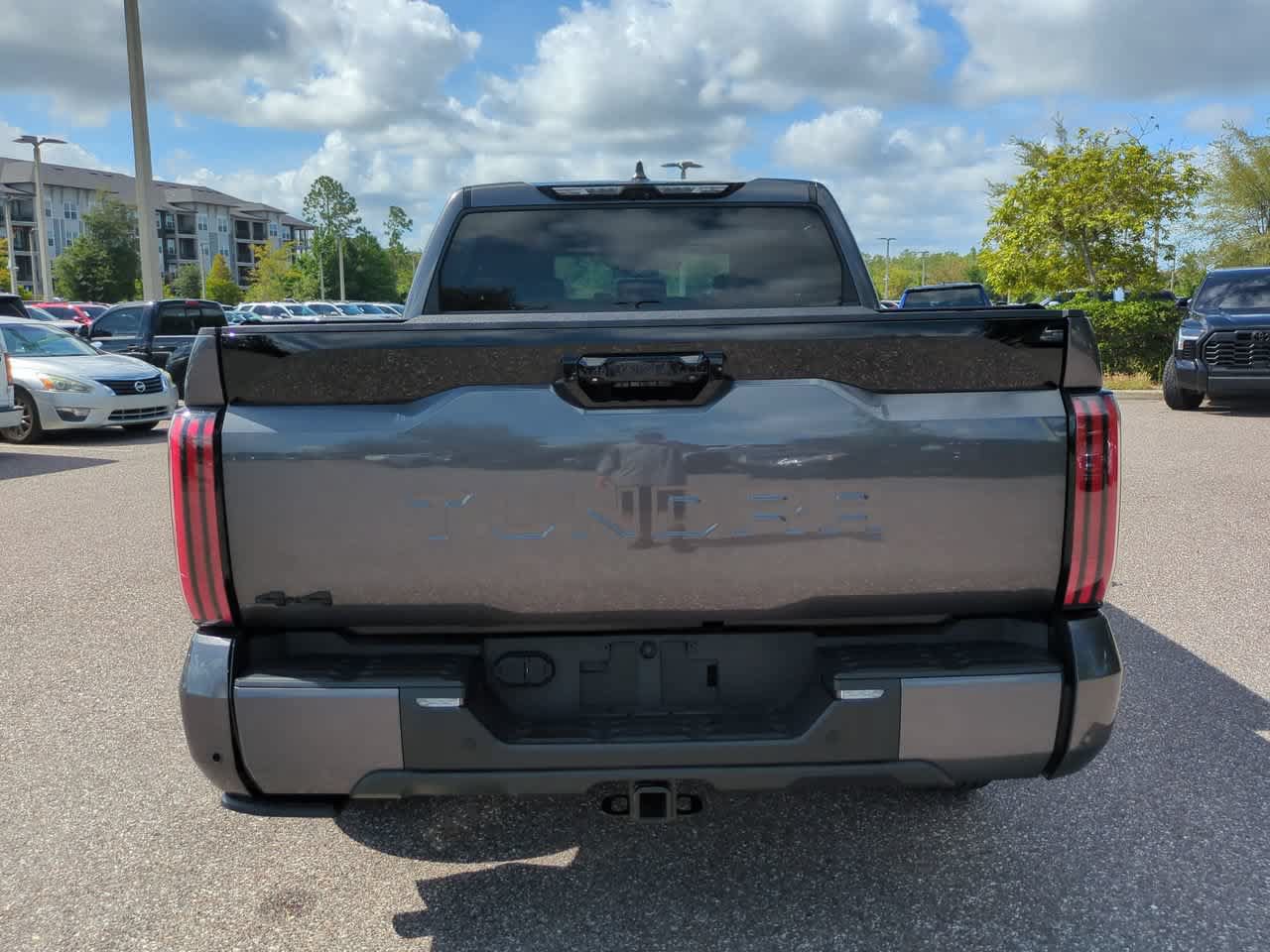 Used 2025 Toyota Tundra Platinum AWD/4WD image 5