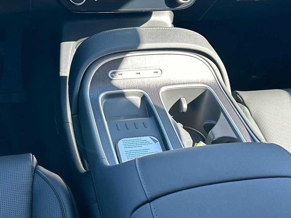 New 2026 Hyundai Palisade Limited FWD image 17
