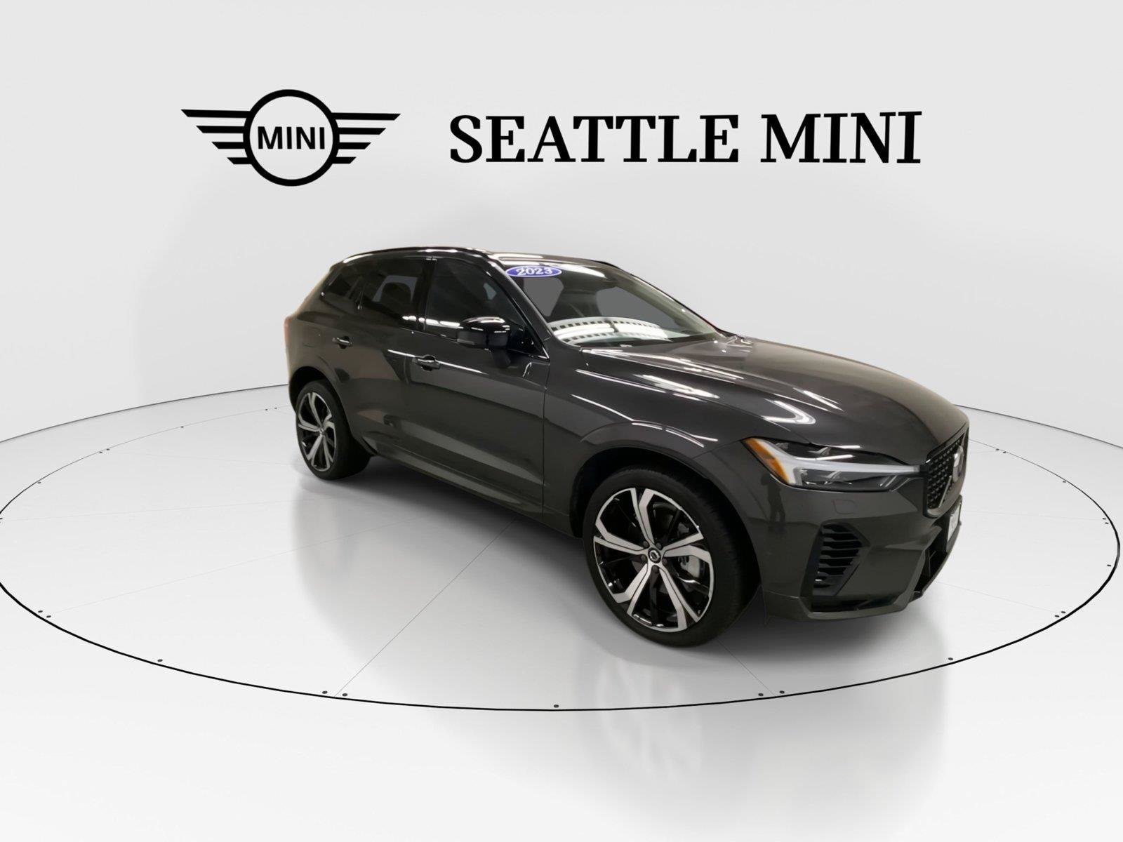 Used 2023 Volvo XC60 T8 Ultimate w/ Protection Package Premier AWD/4WD image 2