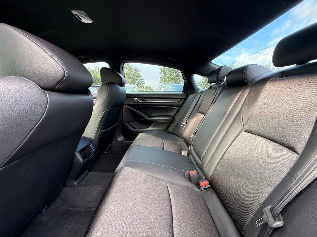 Used 2019 Honda Accord Sport image 18