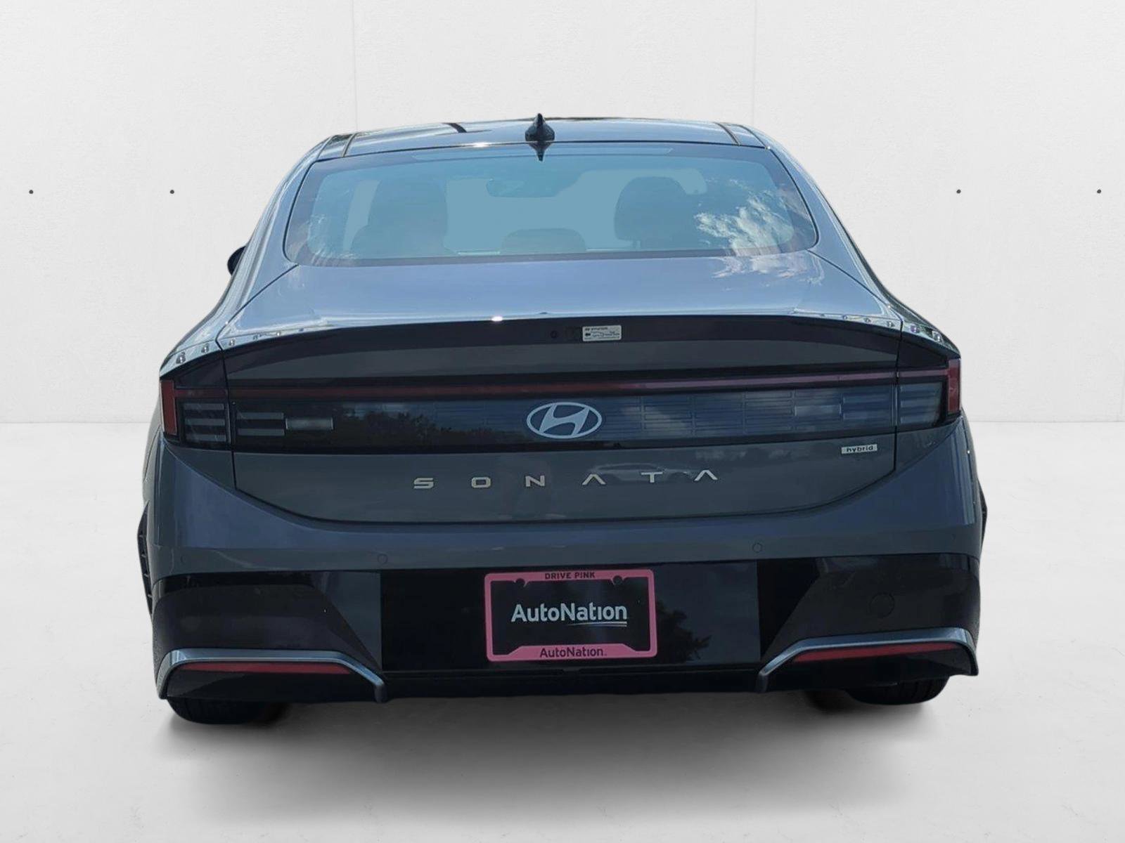 New 2025 Hyundai Sonata Limited FWD image 8