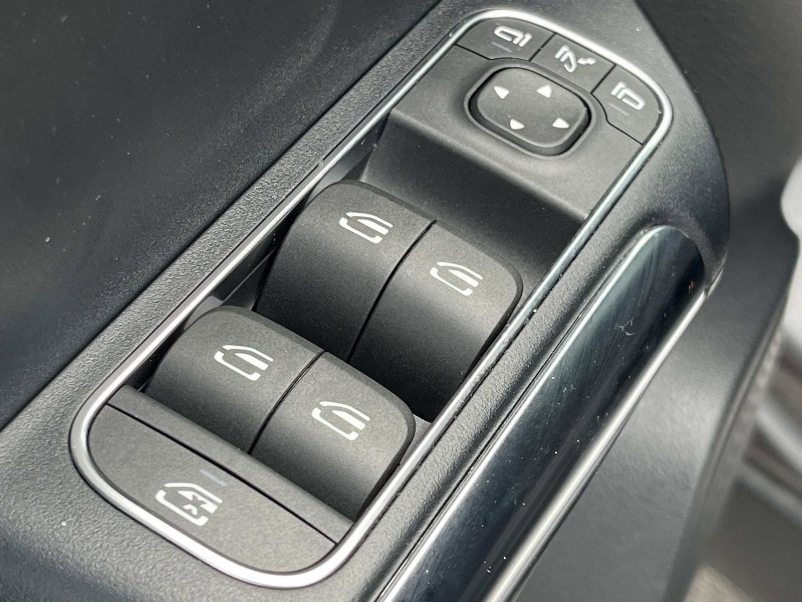 Certified 2022 Mercedes-Benz GLA 250 image 18