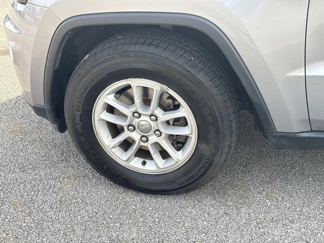 Used 2020 Jeep Grand Cherokee Laredo image 11