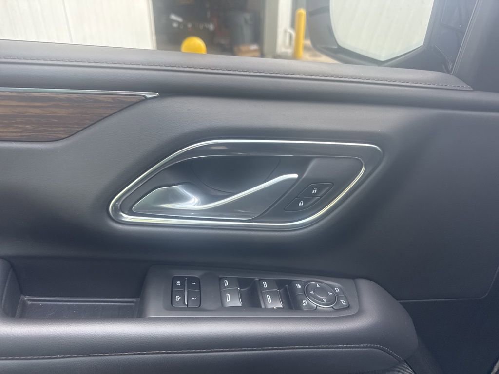 Used 2022 Chevrolet Tahoe High Country AWD/4WD image 19