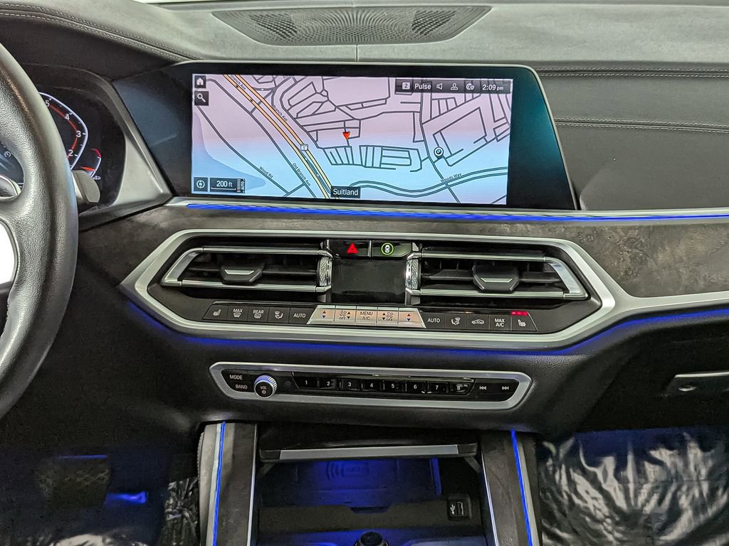 Used 2022 BMW X7 xDrive40i w/ Executive Package image 41