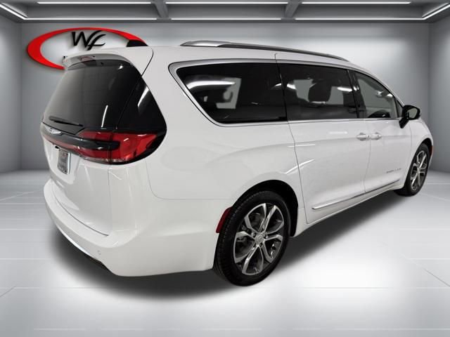 New 2026 Chrysler Pacifica Pinnacle FWD image 6