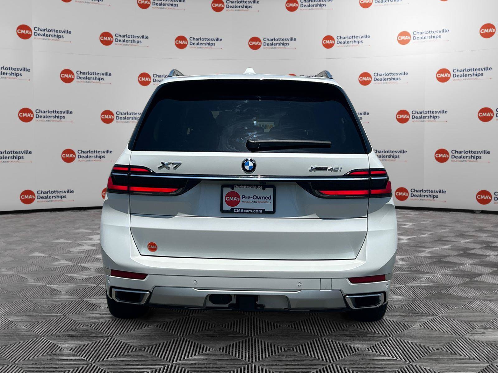Used 2025 BMW X7 xDrive40i w/ Executive Package AWD/4WD image 4