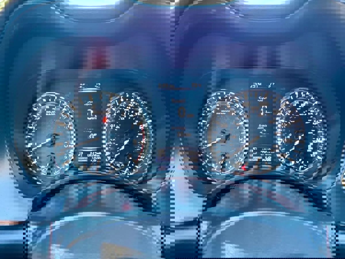 Used 2020 INFINITI Q60 3.0t image 13