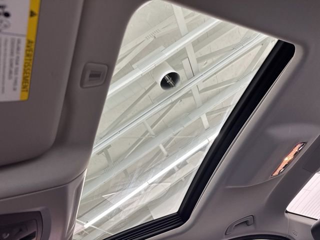 Used 2011 BMW 528i Sedan image 46