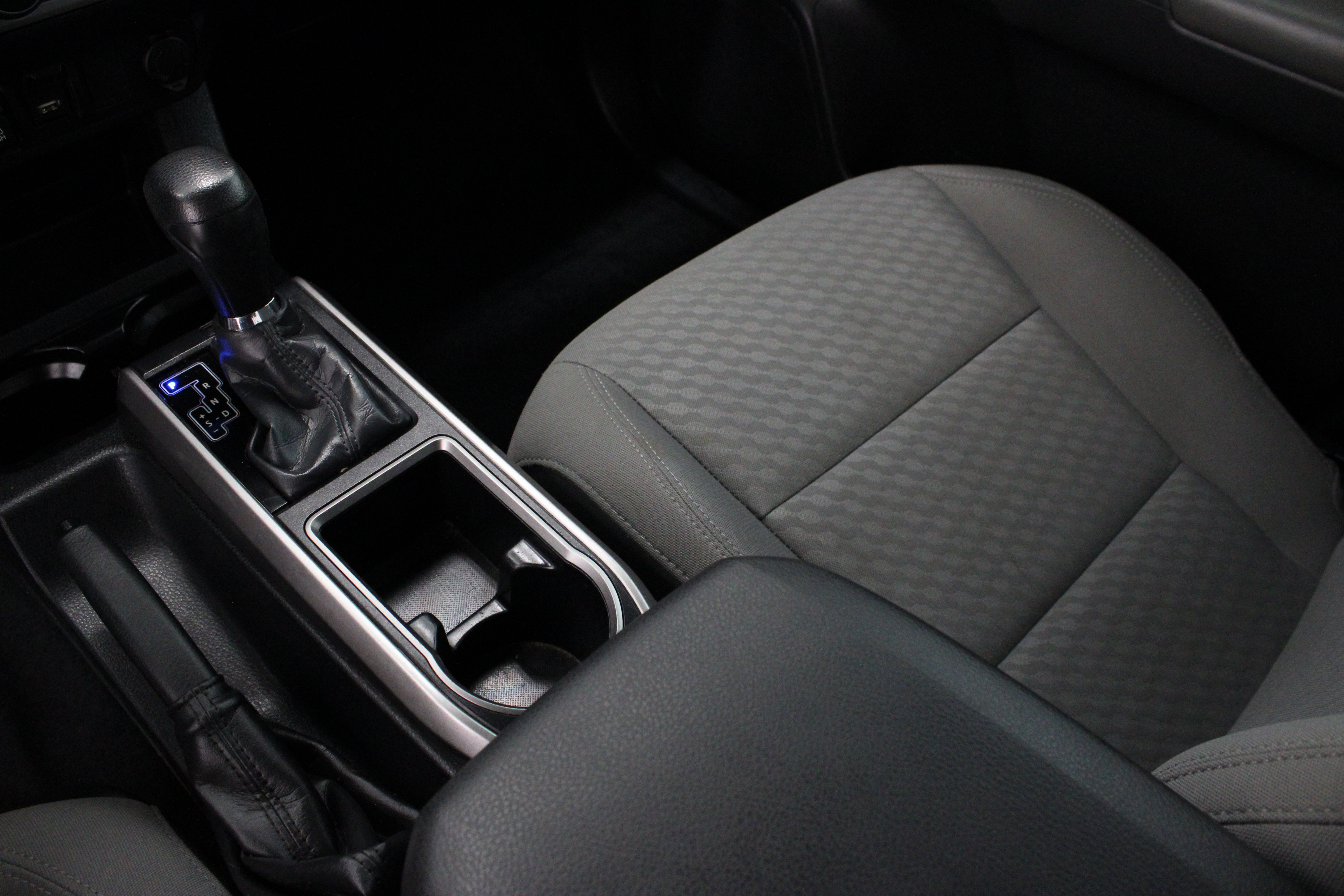 Used 2023 Toyota Tacoma SR5 RWD image 17
