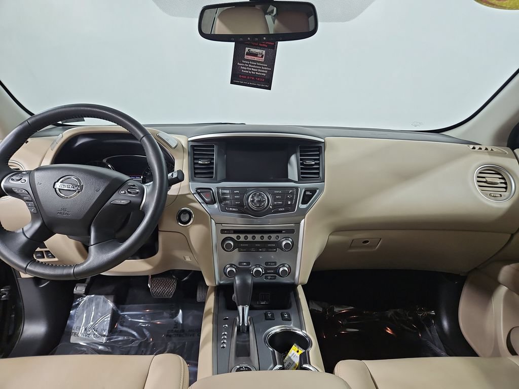 Used 2018 Nissan Pathfinder SL AWD/4WD image 18