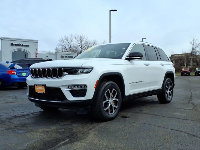 Certified 2023 Jeep Grand Cherokee Limited w/ Luxury Tech Group II image 7