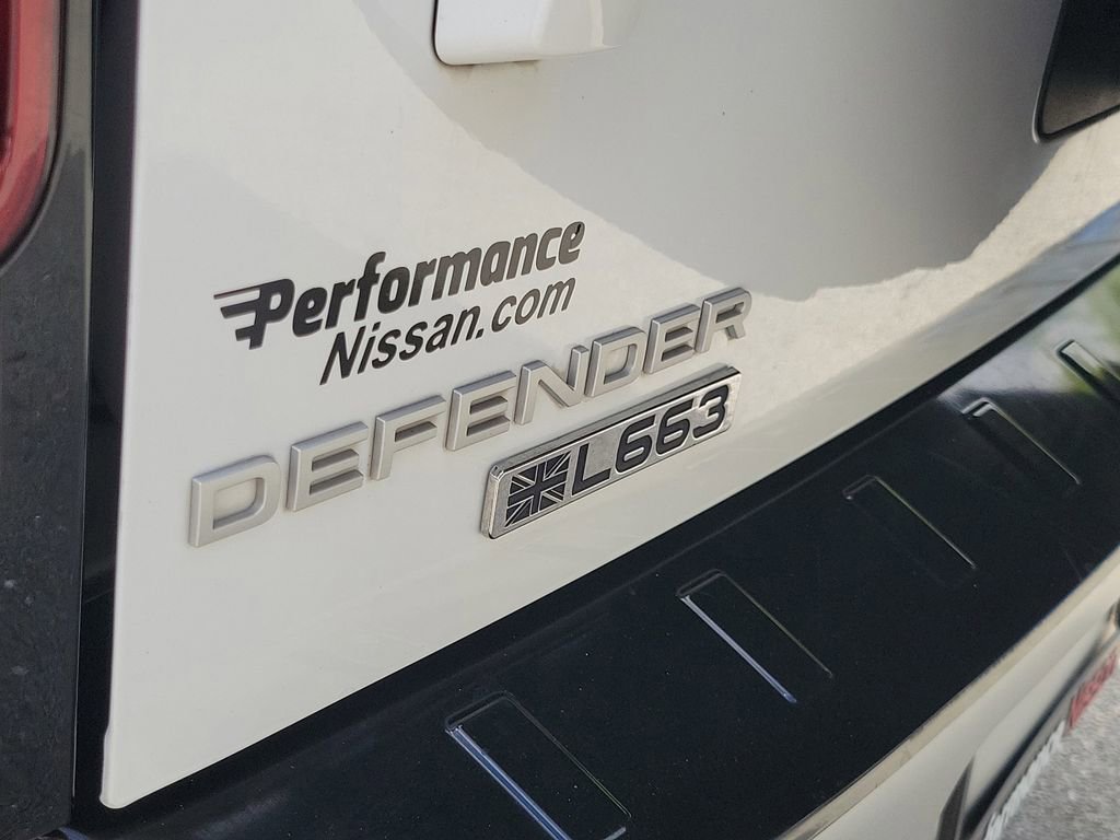 Used 2021 Land Rover Defender 110 image 13