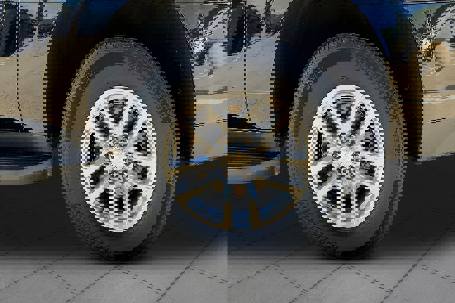 Used 2023 Chevrolet Suburban LS image 10