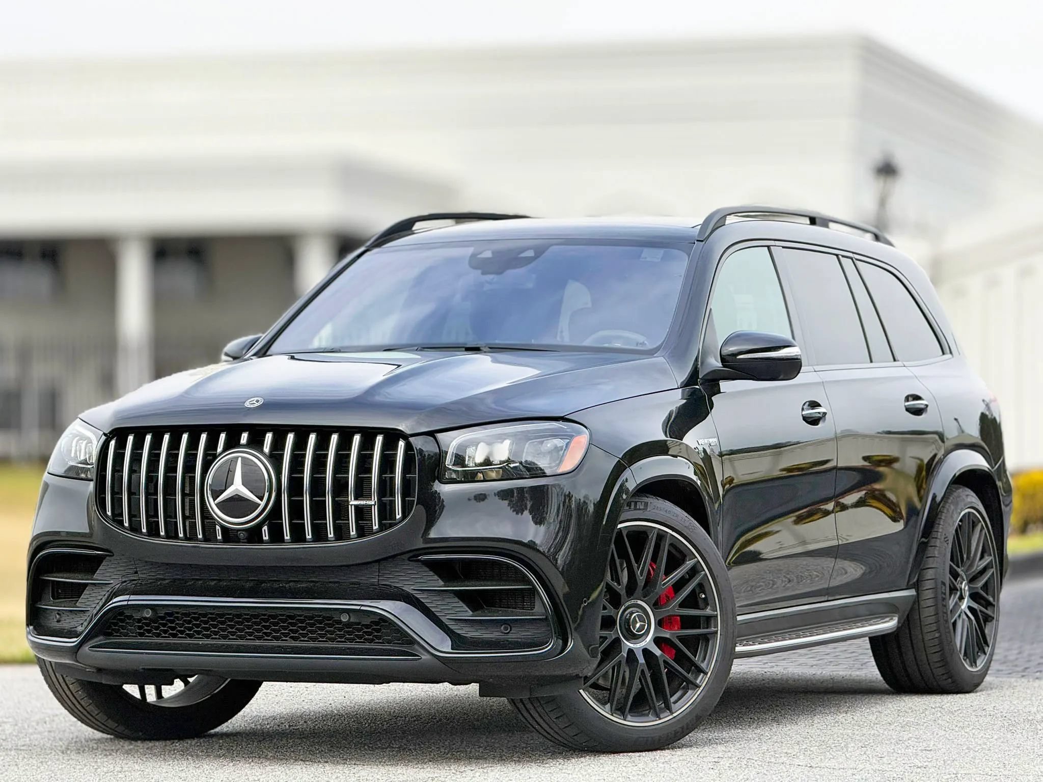 Used 2021 Mercedes-Benz GLS 63 AMG 4MATIC image 2