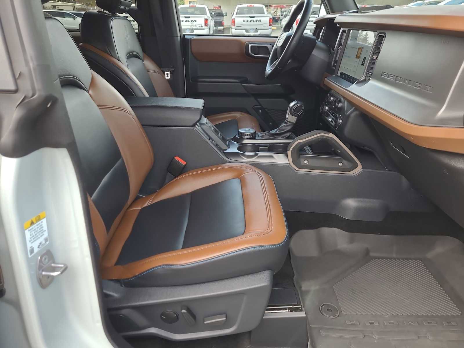 Used 2024 Ford Bronco Outer Banks image 22