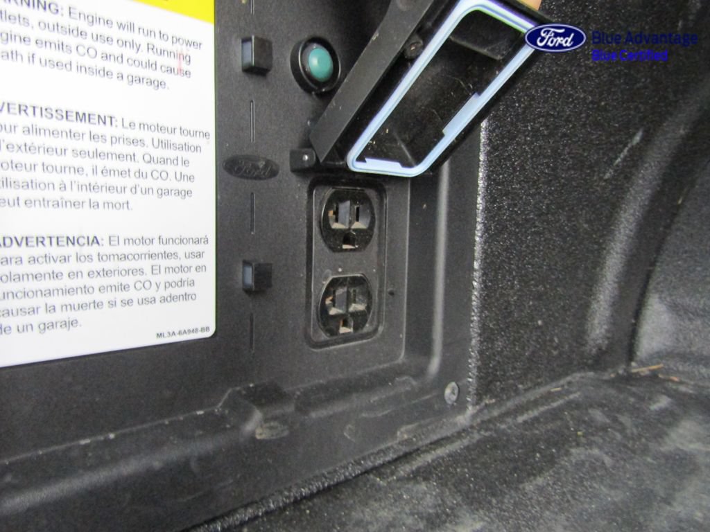 Used 2023 Ford F150 Lariat AWD/4WD image 9