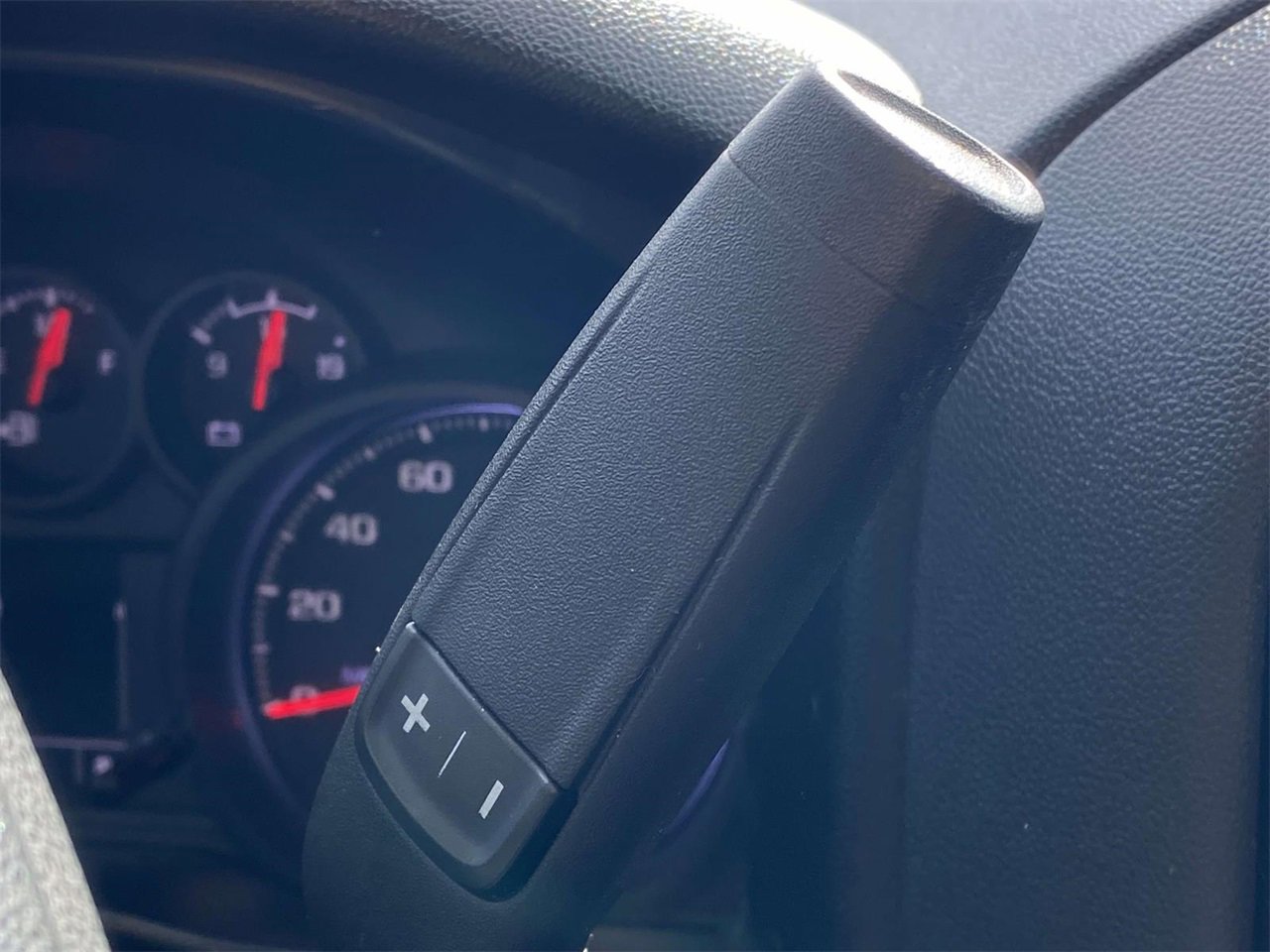 Used 2020 Chevrolet Silverado 1500 Custom w/ Custom Value Package image 21