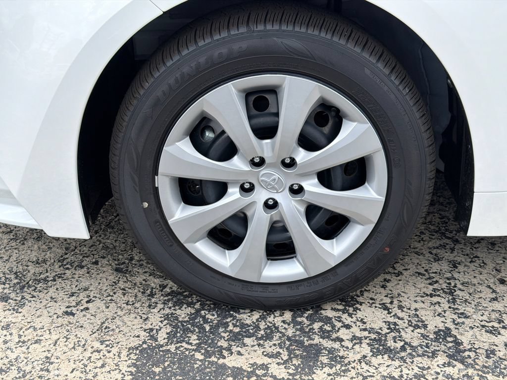 Used 2026 Toyota Corolla LE FWD image 13