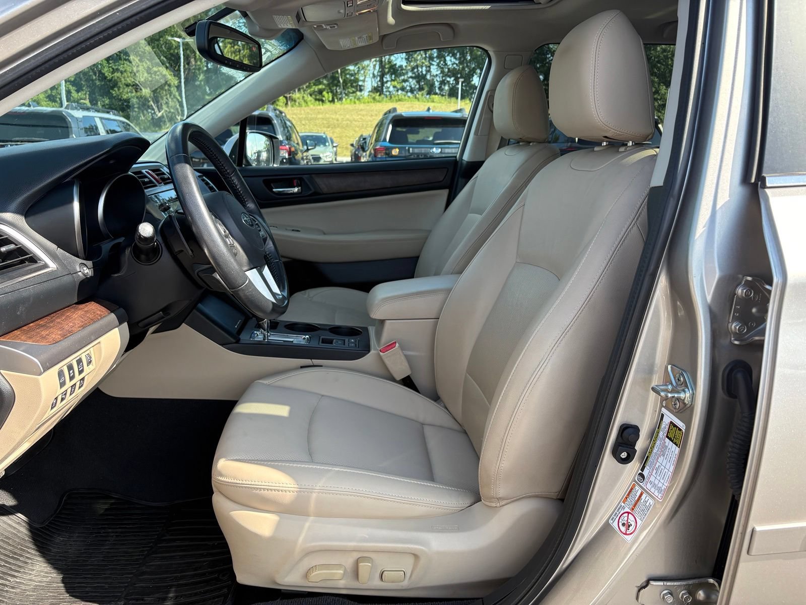 Used 2016 Subaru Outback 2.5i Limited AWD/4WD image 27