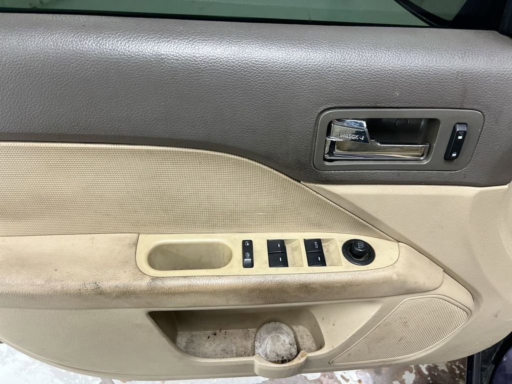 Used 2007 Mercury Milan Premier AWD/4WD image 18