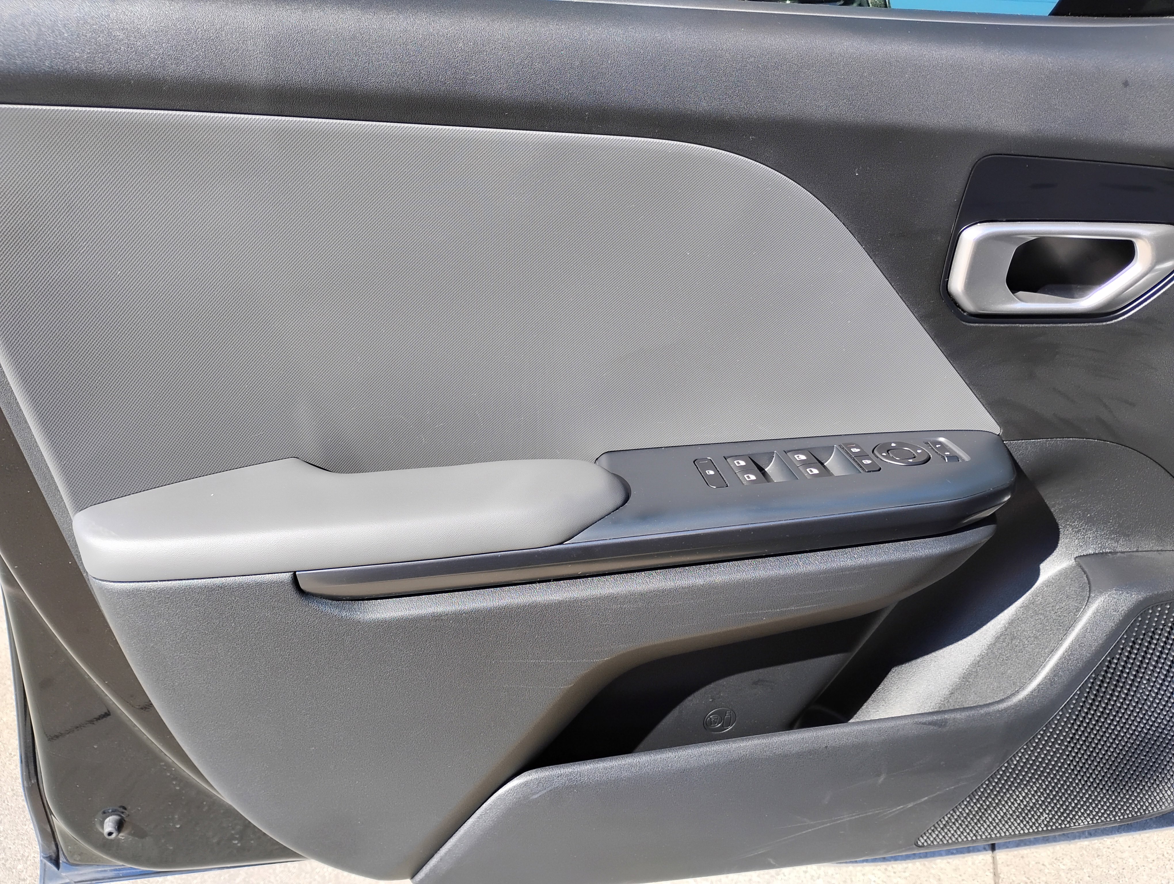 Used 2025 Kia K4 LXS image 14