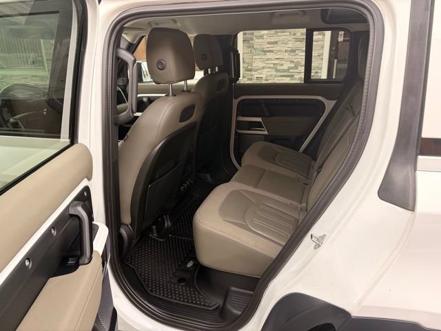 Used 2020 Land Rover Defender 110 SE AWD/4WD image 16
