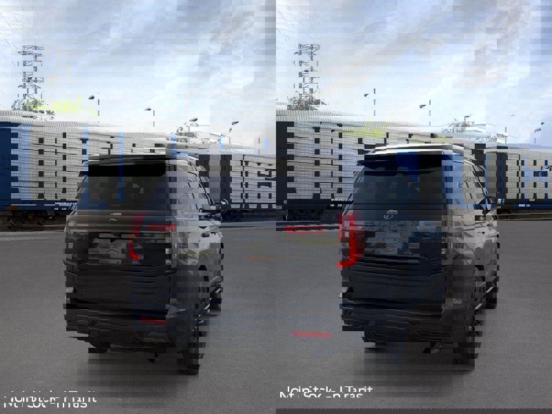 New 2025 Ford Expedition Platinum image 8