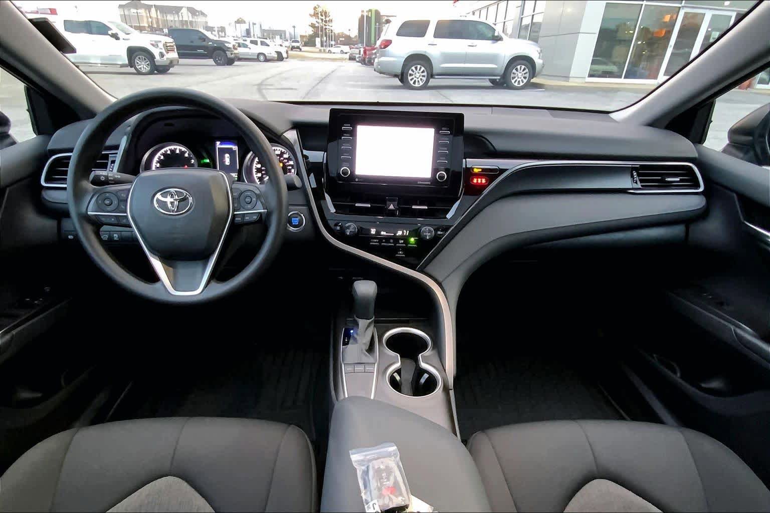 Used 2024 Toyota Camry LE w/ Convenience Package FWD image 16