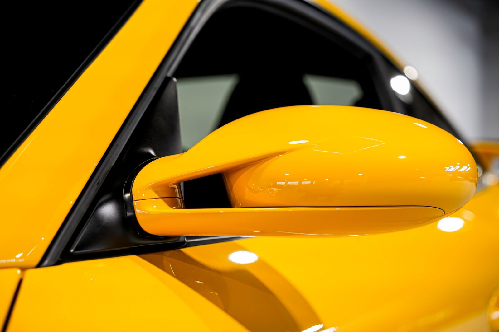Used 2008 Porsche 911 GT2 RWD image 25