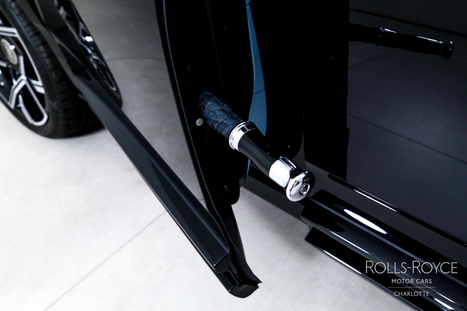 New 2027 Rolls-Royce Cullinan Black Badge AWD/4WD image 33