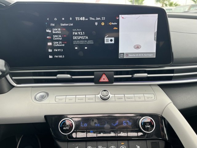 Used 2025 Hyundai Elantra Limited image 14