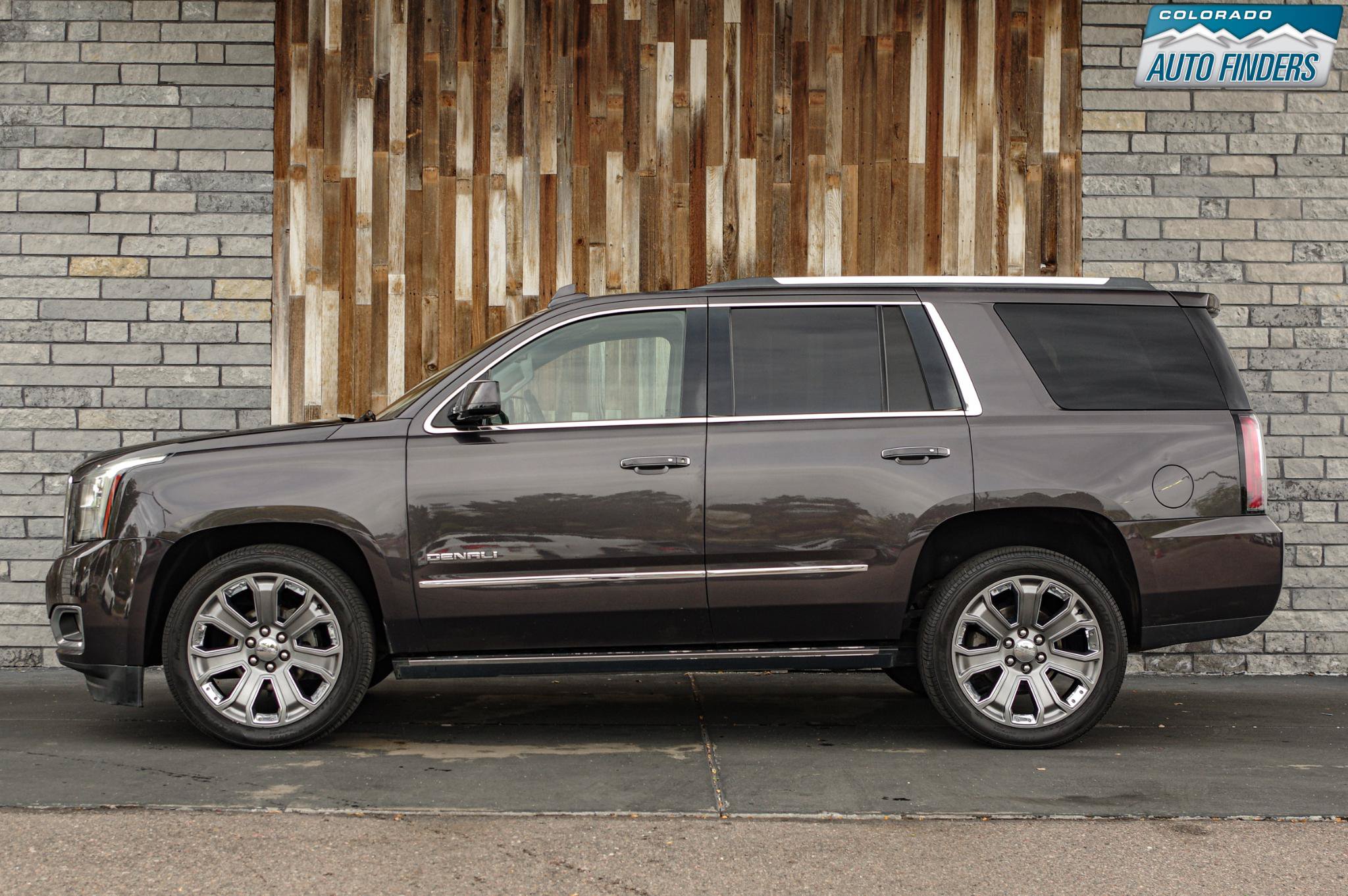 Used 2016 GMC Yukon Denali w/ Open Road Package AWD/4WD image 3