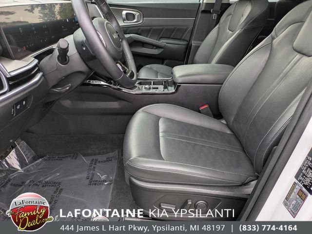 Certified 2025 Kia Sorento SX FWD image 12