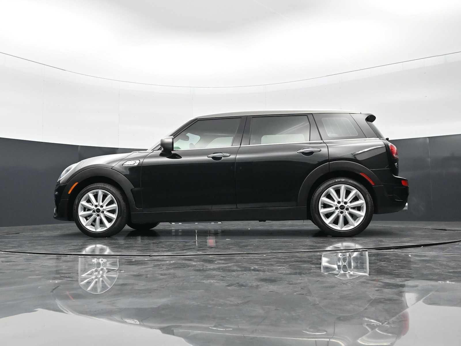 Used 2024 MINI Cooper Clubman S FWD image 32