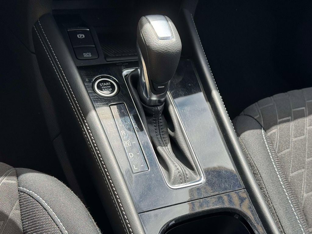 Used 2023 Nissan Kicks SV image 28