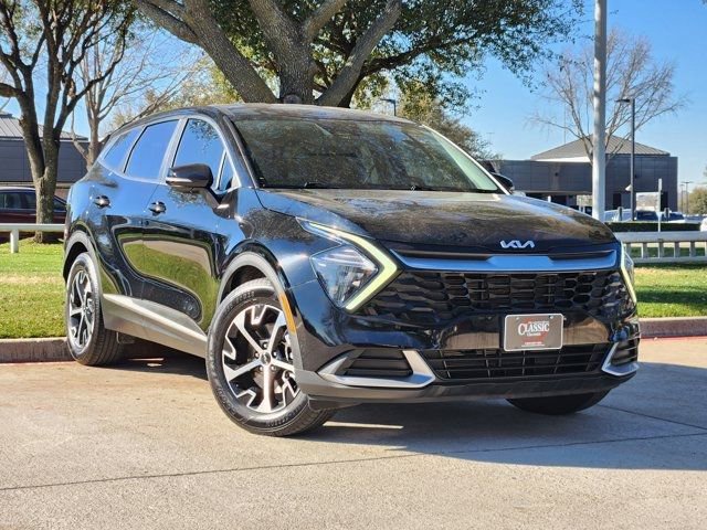 Used 2023 Kia Sportage EX image 2