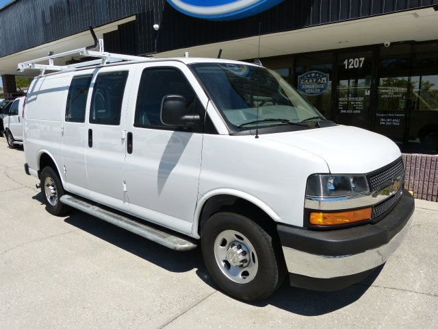 Used 2022 Chevrolet Express 2500 w/ Driver Convenience Package image 6
