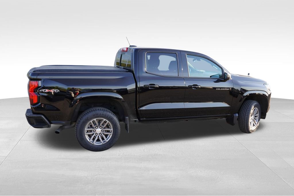Certified 2023 Chevrolet Colorado LT w/ LT Convenience Package II AWD/4WD image 4