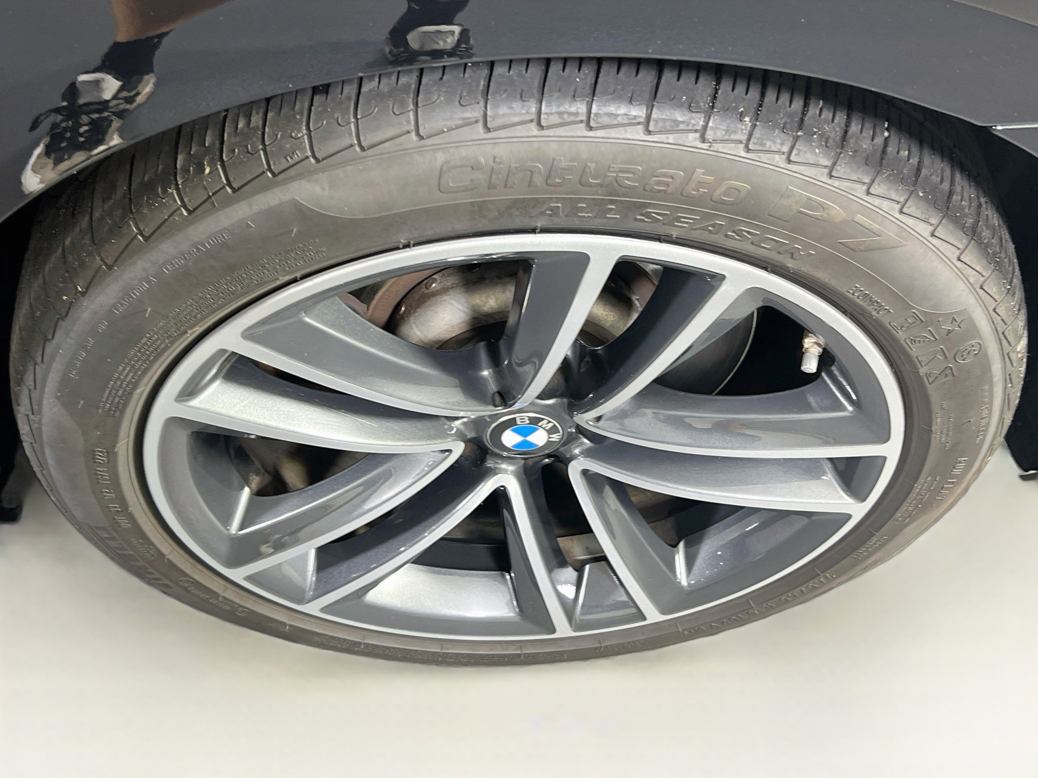 Used 2022 BMW 750i xDrive w/ Executive Package AWD/4WD image 33