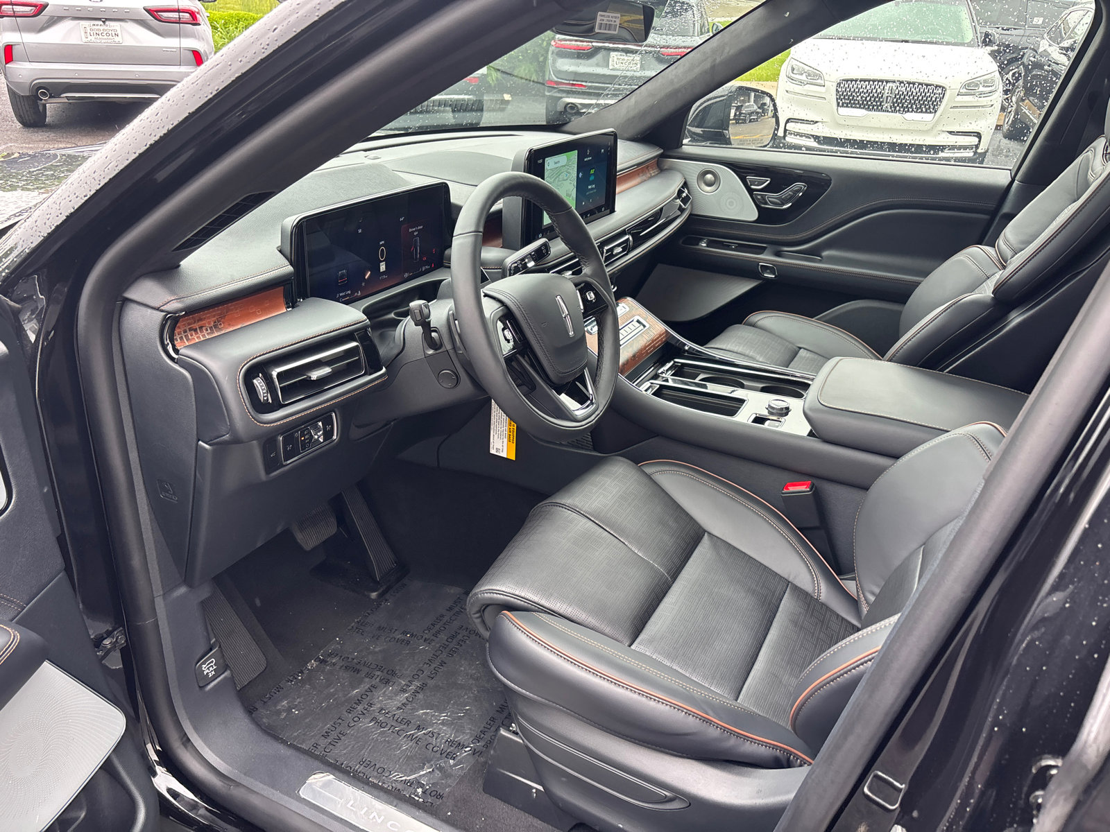 New 2026 Lincoln Aviator Black Label w/ Dynamic Handling Package AWD/4WD image 24