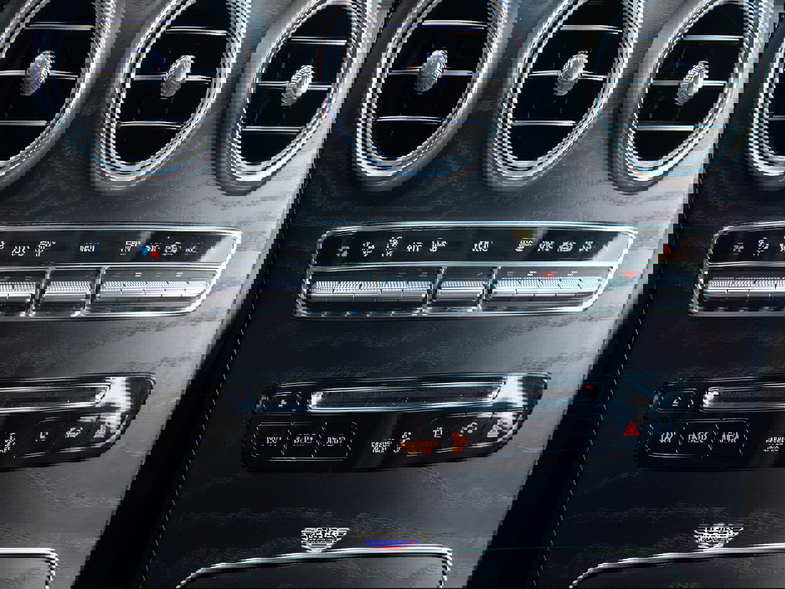 Used 2018 Mercedes-Benz GLC 300 4MATIC Coupe w/ Multimedia Package image 34